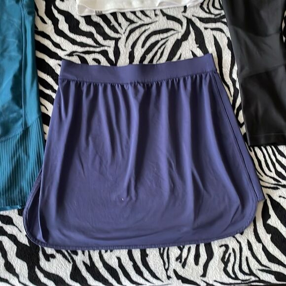 Bundle set of 4 women’s under armour pants, leggings, skirt tank top gym outfit - Picture 11 of 16